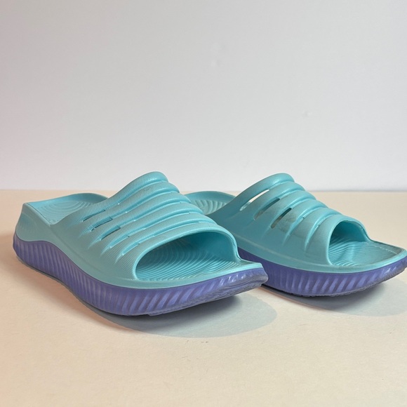 Kuailu Shoes - KuaiLu Blue Slide Sandlas. Size 8